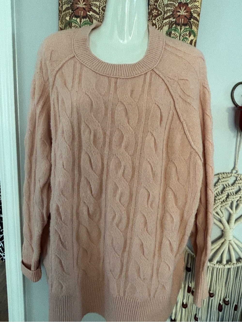 AERIE Cable knit sweater, super soft, oversized 
Pale pink color.